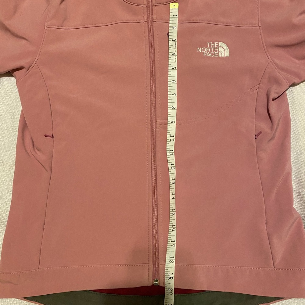 The North Face Soft Shell Pink Jacket - Picture 6 of 8